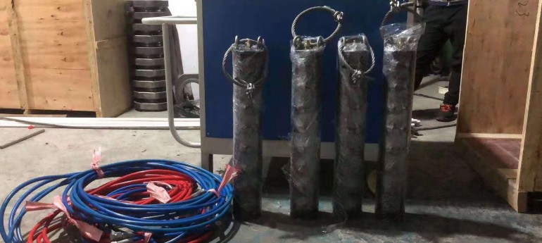 方城縣無(wú)聲拆除石頭液液壓劈裂機(jī)