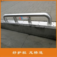 洛陽不銹鋼防撞護(hù)欄 企業(yè)車間廠區(qū)防撞欄桿 304不銹鋼材質(zhì)
